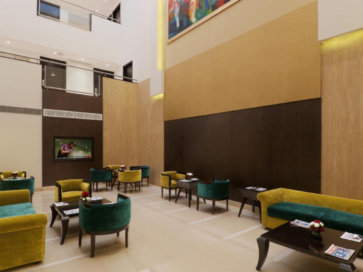 Inde Hotel Vista Woods Huda City Centre, Gurgaon Exterior photo