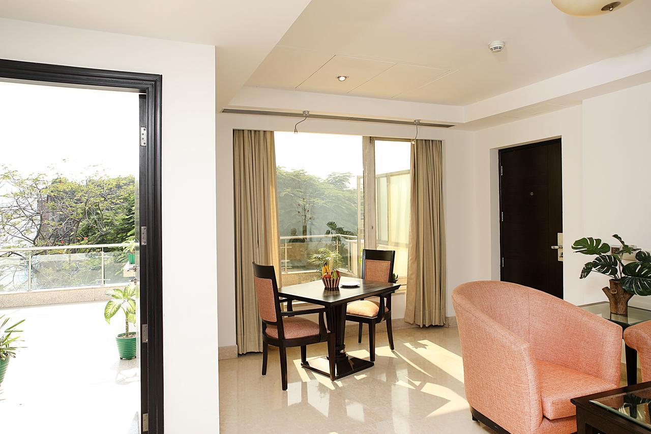 Inde Hotel Vista Woods Huda City Centre, Gurgaon Exterior photo