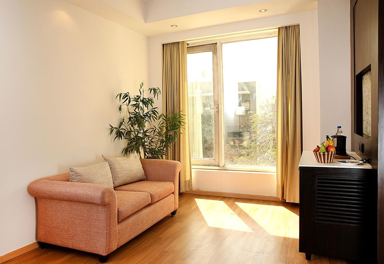 Inde Hotel Vista Woods Huda City Centre, Gurgaon Exterior photo