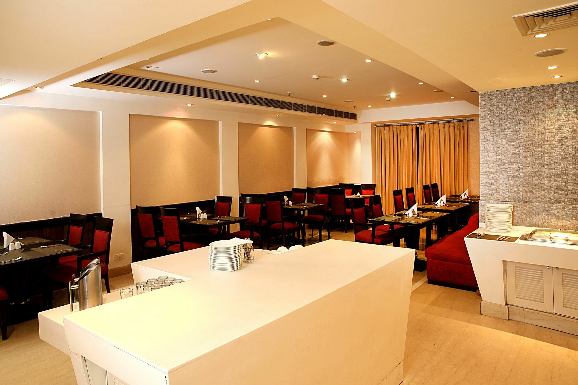 Inde Hotel Vista Woods Huda City Centre, Gurgaon Exterior photo