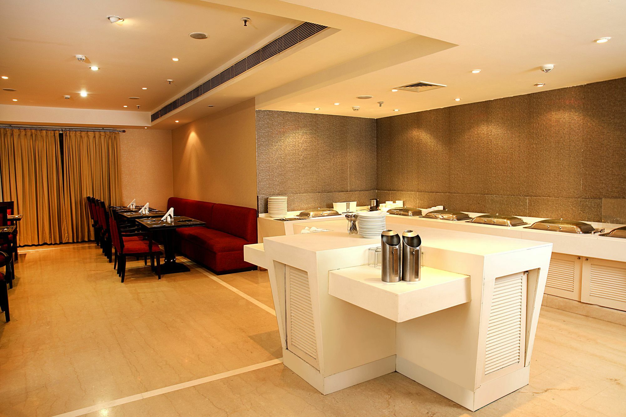 Inde Hotel Vista Woods Huda City Centre, Gurgaon Exterior photo