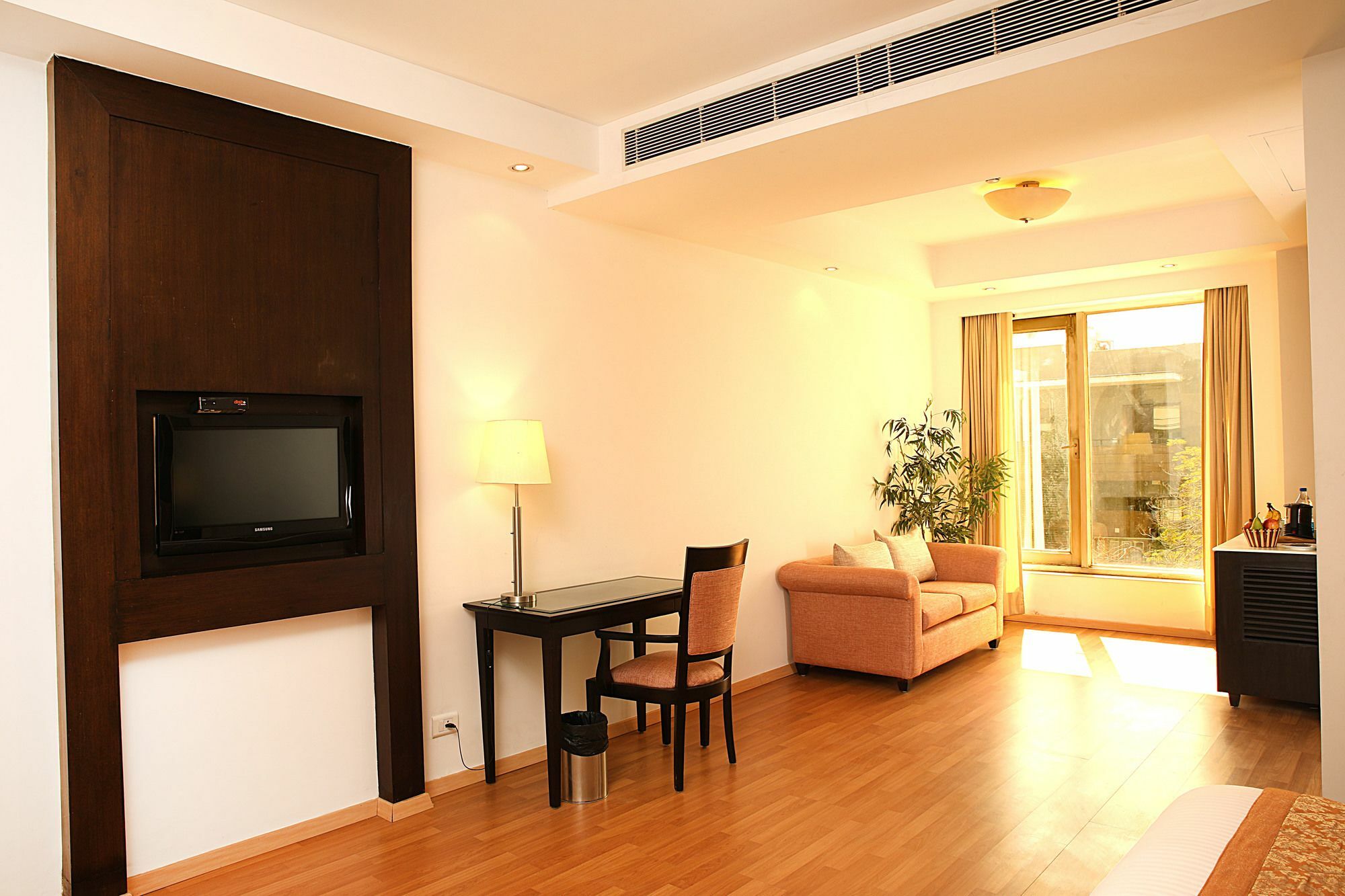Inde Hotel Vista Woods Huda City Centre, Gurgaon Exterior photo